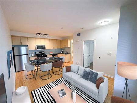 GORGEOUS 1 BDRM - RENT INCLUDES HEAT/PARKING/IN SUITE LAUNDRY/STORAGE LOCKER