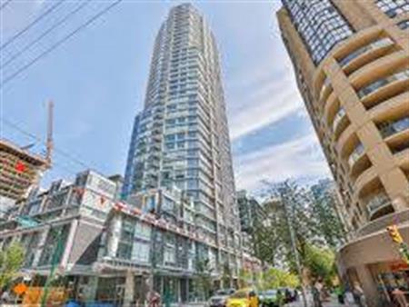 1 BED/BATH + FLEX HIGHRISE IN DT VANCOUVER