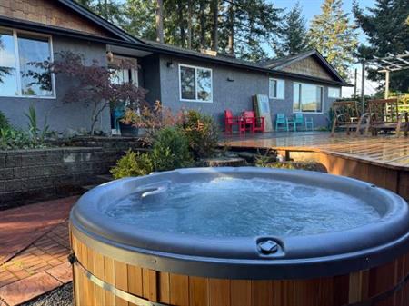 Complete privacy + cedar hot tub