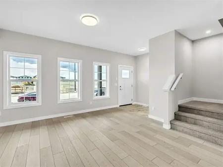 3bedroom Townhouse in Carrington | Carrington Blvd, Calgary