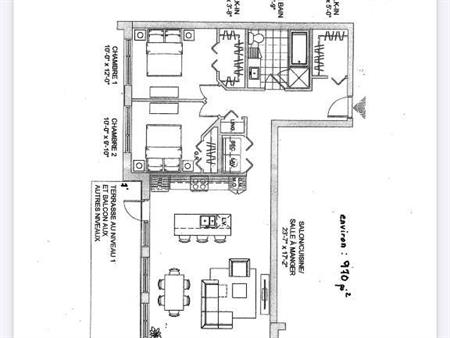 Condo 4 et demie pour 1er décembre (libre immédiatement) à côté de la gare de Saint-Lambert