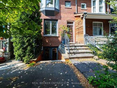 BELLWOODS LOCATION AND LIFESTYLE 1 BED LOWER LEVEL