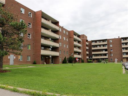 The Cedarview Apartments | 149 Henry St., Brantford