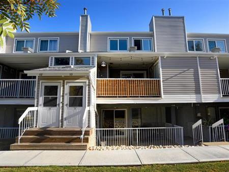 Unique 2 bed 1 bath updated condo townhouse*Balcony*Lots of Storage* | 10404 24 Avenue Northwest, Edmonton