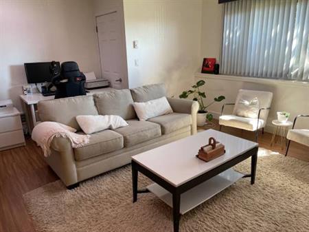 Large one bedroom avail Nov 1