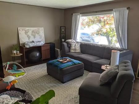 Renovated 2 bedroom duplex close to 17th | 2207 22 Street Southwest, Calgary