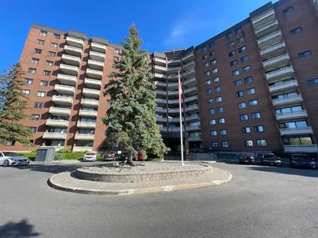 Unit 206 - 3100 Carling Avenue | 3100 Carling Avenue, Ottawa