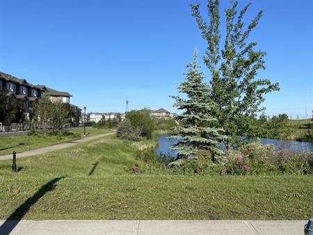 Dreamy 3 bedroom 2.5 Bath Town House | 1030 Chappelle Blvd Sw, Edmonton