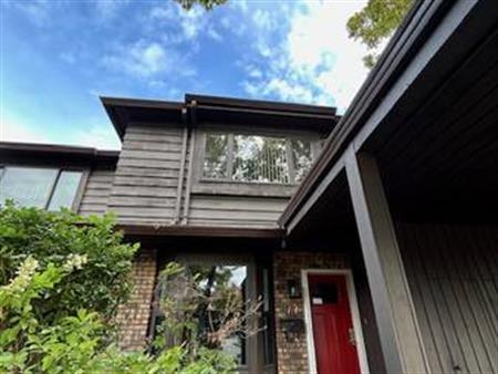 Sandringham Townhouse on Burtch road