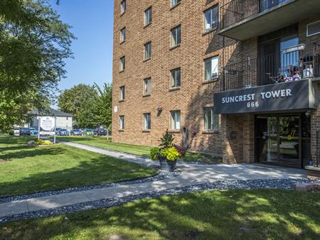 Sun Crest Tower | 666 Chippawa St., Windsor