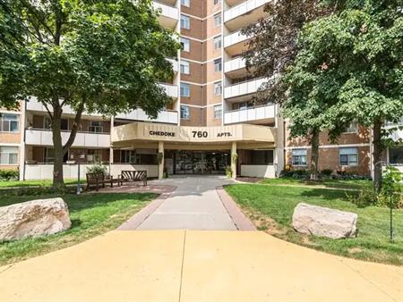 Chedoke Apartments | 760 Mohawk Rd. W., Hamilton