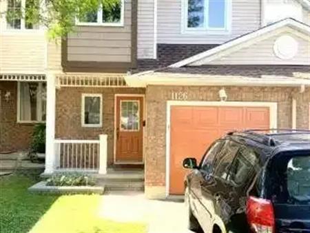 1126 Falconcrest Court | 1126 Falconcrest Court, Ottawa