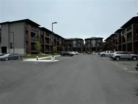 Hazeldean Crossing BRAND NEW 2 BED LOWER UNIT | 5924 Hazeldean Road, Ottawa