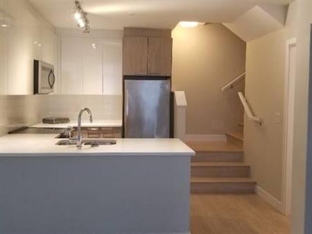 Modern Elegance: Beautiful 3BR, 2.5BA Townhouse