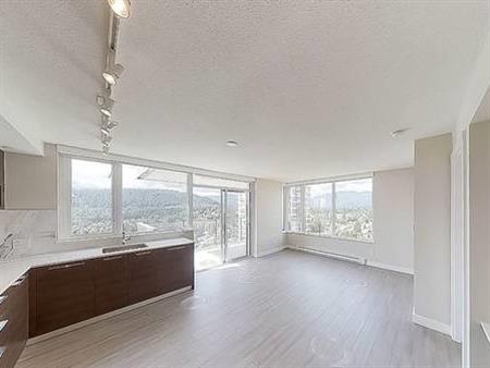 180’ Mountain view! Burquitlam Condo at Uptown2 near SFU