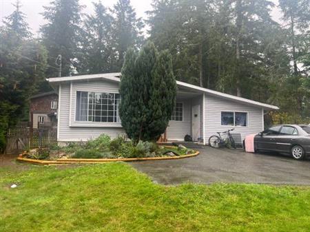 2 Bedroom detached cottage on Salt Spring Island. OPEN HOUSE 11-NOON