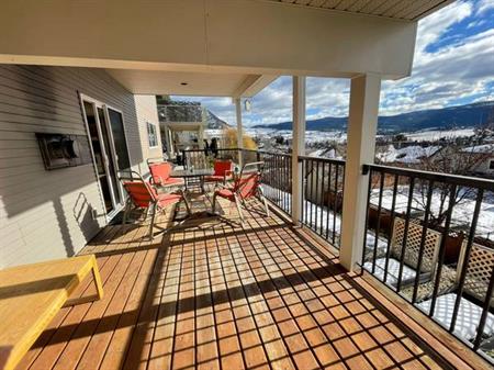 2 bed/1 bath lower level suite near Black Mountain