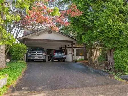 A beautiful family home in South Surrey near White Rock | 14417 16 Avenue, Surrey