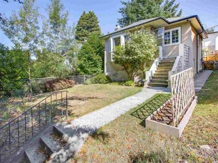 Ideal Family Home Near Trout Lake @ Nanaimo Station