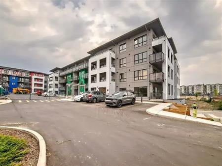 PET FRIENDLY CORNER UNIT CONDO - MAIN FLOOR | 350 Livingston Common Northeast, Calgary