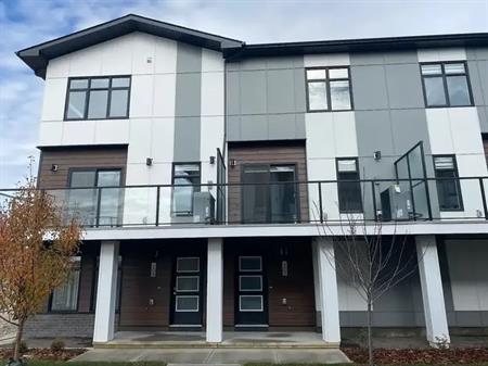 Beautifully designed 2 bedroom townhome where sophistication meets comfort. | Calgary