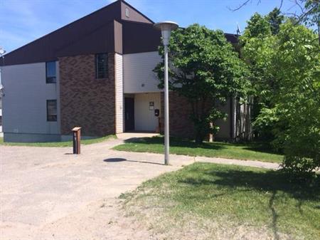 Crystal Heights Apartments | 24 Clearview Drive, Sault Ste. Marie