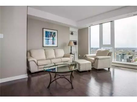 Grand Model TRIBECA West Centre Town! | 179 Metcalfe Street, Ottawa