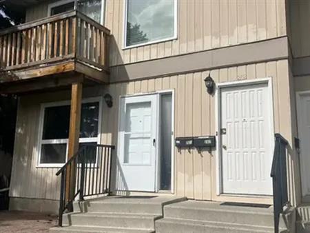 3 LARGE BEDROOM APARTMENT $1650 + ELECTRICITY | Calgary