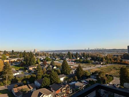 2 Bedroom + Den Corner Apartment, 2 Bathroom, Great views Burquitlam