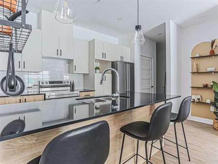 JOLIETTE - APPARTEMENT 3½ À LOUER POUR NOVEMBRE