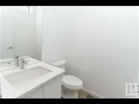 Private Bedroom and Bathroom for rent | Edmonton