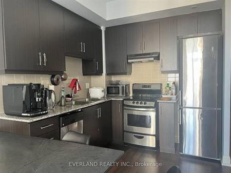 Yonge/Finch Spacious 1Bdrm +Den Functional Layout Upgraded Kitchen