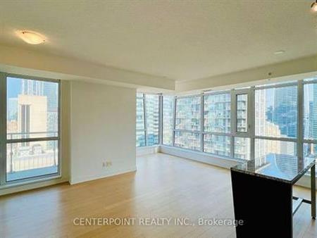 2 Bedroom, 2 Bathroom - Studio on Richmond Condos