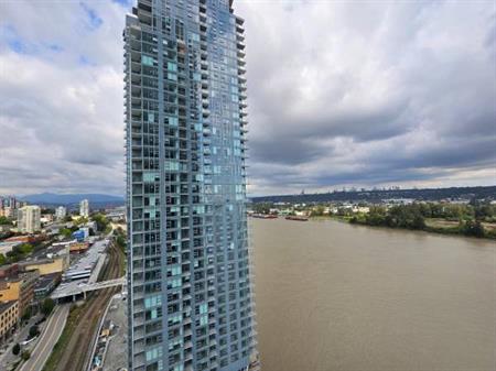 BRAND NEW 20th Floor 2 Bedrooms with river view