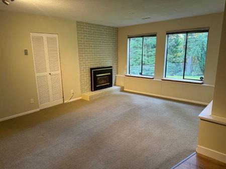 2BR 1100sft Fully renovated Basement suite