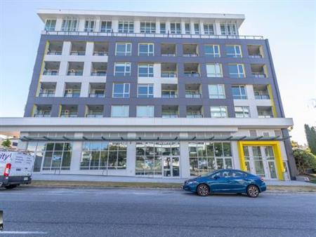 (ORCA-REF#504-6328)Luxurious 1BR+Den/1BA Condo in Cambie Corridor