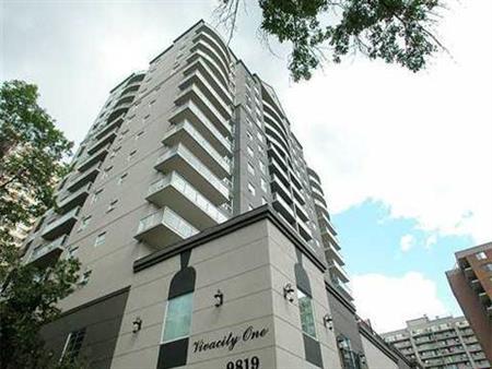 Downtown 1 bdrm, underground parking, LRT, U of A access | 9819-104 ST NW, Edmonton