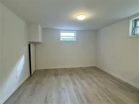 Newly renovated inner city - 1 bedroom, 1 bathroom basement suite | 136 Hendon Drive Northwest, Calgary