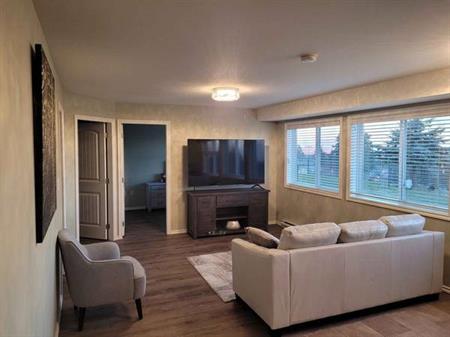 Stylish Furnished 2 Bedroom Suite