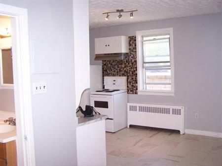 GREAT PRICE/LOCATION-UPGRADES-HEAT INCL--LARGE KITCHEN-NOV.1