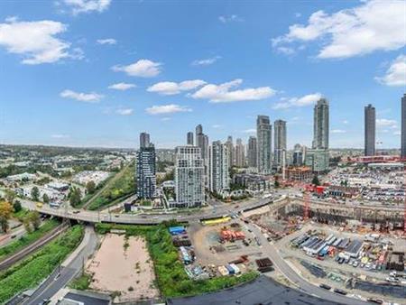 Luxurious One-Bedroom with Breathtaking Cityscape at Tailor