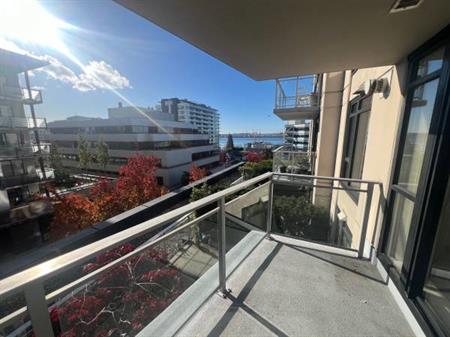 1B/1B Apartment - Lower Lonsdale