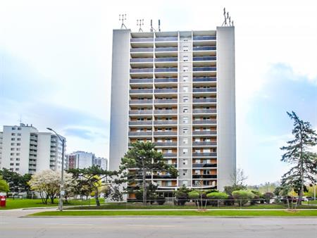 Carillon Apartments