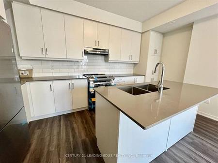 Hwy 7 & Jane Brand New 3Bdrm Twnhouse Modern Open Concept Kitchen