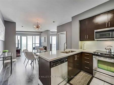 Hurontario/Burnhamthorpe Spacious 2Bdrm Luxurious Finishes Open Conce