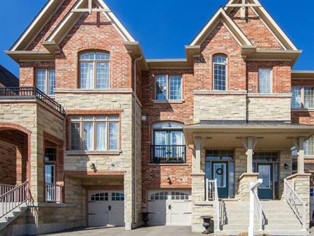 4 Beds 3 Baths Townhouse for Rent in Vaughan