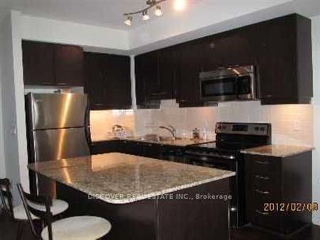 Burnhamthorpe / Confederation Beautiful 1Bdrm New Laminated Flooring