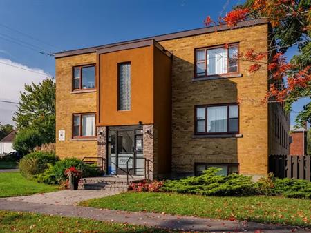 Arbor Village - 1030 & 1040 Hollington | 1040 Hollington Street, Ottawa