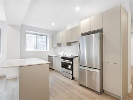 1 Bedroom - 3440 Avenue Ridgewood, Montréal