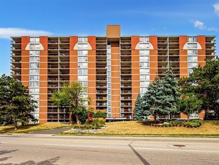 Gresham Place | 2969/600 Greenfield Avenue, Kitchener